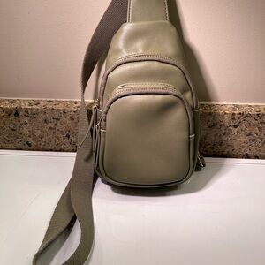 Antik Kraft Olive Green Women’s or Men's Crossbody Sling Bag 9x6x2” NWOT